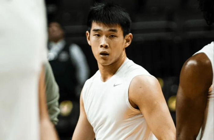 林葳地位暴涨！全场打38分钟，串联基本盘，但防守与三分仍是隐患|篮板|三分球|球员|比赛|数据_新浪新闻