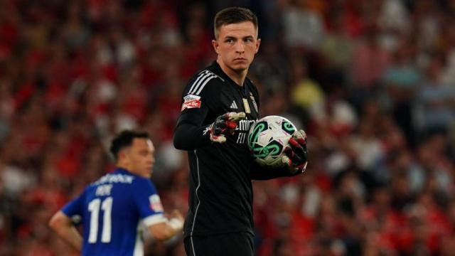 1696387883194057935.jpg 1024.jpg