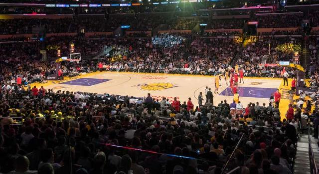 开云体育-球票销量揭示各队人气 湖人和纽约两队霸榜