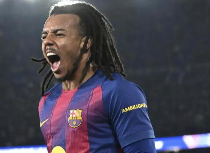 开云体育官方网-利物浦曼城切尔西持续关注孔德，巴萨面临留人挑战|巴塞罗那|世界体育报|朱尔斯-孔德|边后卫|报价_新浪体育_新浪新闻